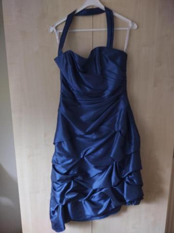Gala jurk kleur blauw beschikbaar voor biedingen