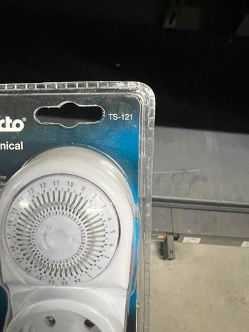 Alecto TS121 tijdschakelaar beschikbaar voor biedingen