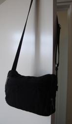Zwarte nylon damestas Hedgren.(30x22x10cm), Ophalen, Zo goed als nieuw, Zwart, Schoudertasje