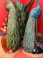 Twee mega grote houtsnijwerk pauwen beelden, Ophalen