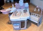 Baby nurse Smoby poppenspeel station met bed, bad & keuken, Ophalen of Verzenden, Zo goed als nieuw, Kunststof