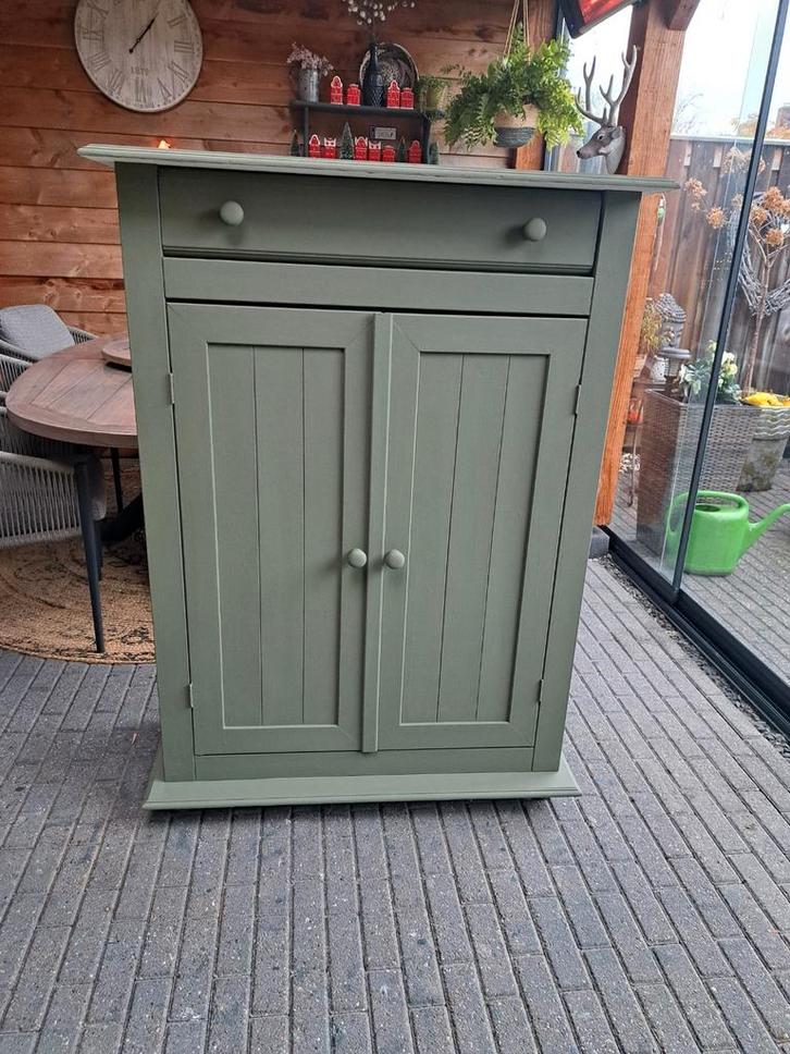 Charmante groene meidenkast met lade en deurtjes, Huis en Inrichting, Kasten | Overige, Ophalen of Verzenden