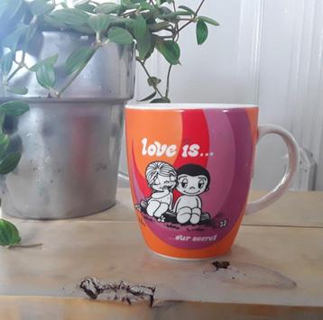 Vintage mok - beker: love is ... ... Our secret  beschikbaar voor biedingen