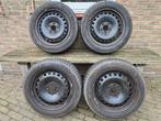 Winterbanden + metalen velgen ( Ford focus 2014 ), Ophalen, Gebruikt, 16 inch, Banden en Velgen