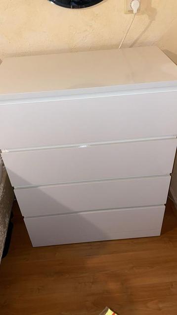 Malm ladekast beschikbaar voor biedingen