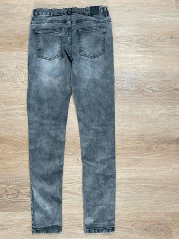 Stoere grijze JM spijkerbroek 164 beschikbaar voor biedingen