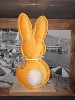 Gele Velvet Paashaas - Decoratie, Huis en Inrichting, Woonaccessoires | Overige, Ophalen of Verzenden, Zo goed als nieuw