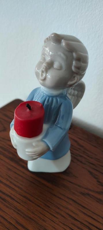 kerst beeldje oud porseleinen engeltje blauw wit curiosa  beschikbaar voor biedingen