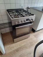 AEG fornuis met oven, Ophalen, 4 kookzones, Zo goed als nieuw, Gas