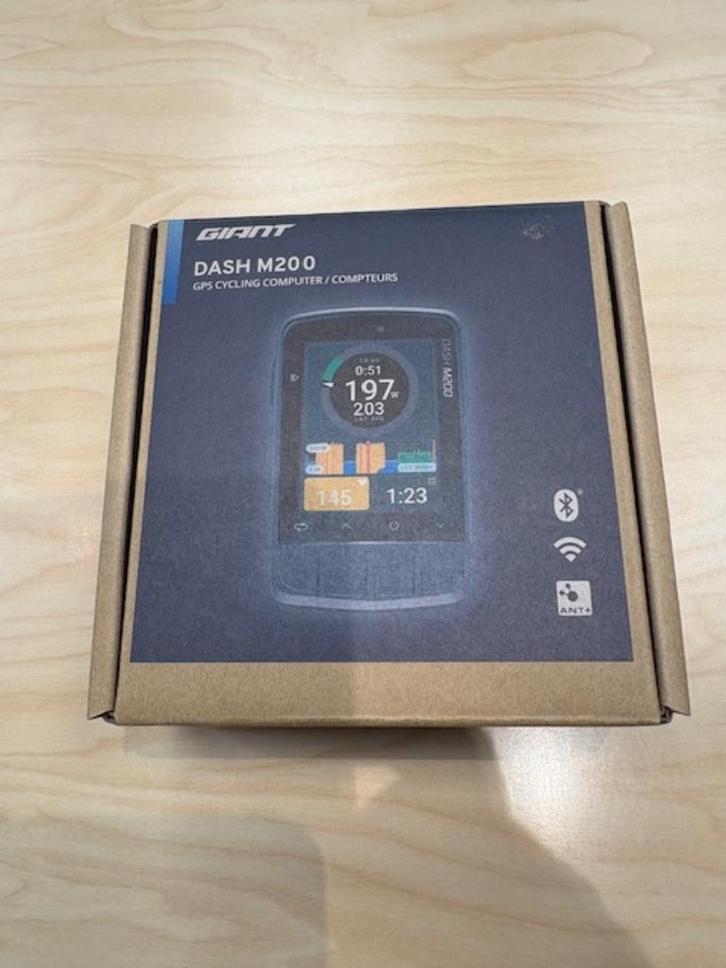 Giant Dash M200 GPS cycling computer., Fietsen en Brommers, Fietsaccessoires | Fietscomputers, Nieuw, Draadloos, GPS, Snelheidssensor