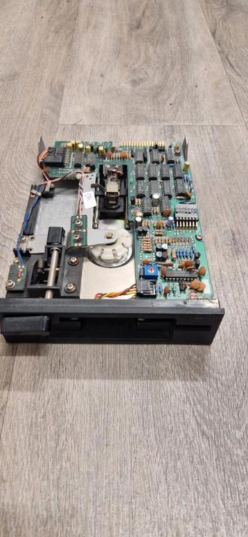 Diverse IBM XT en AT onderdelen. beschikbaar voor biedingen