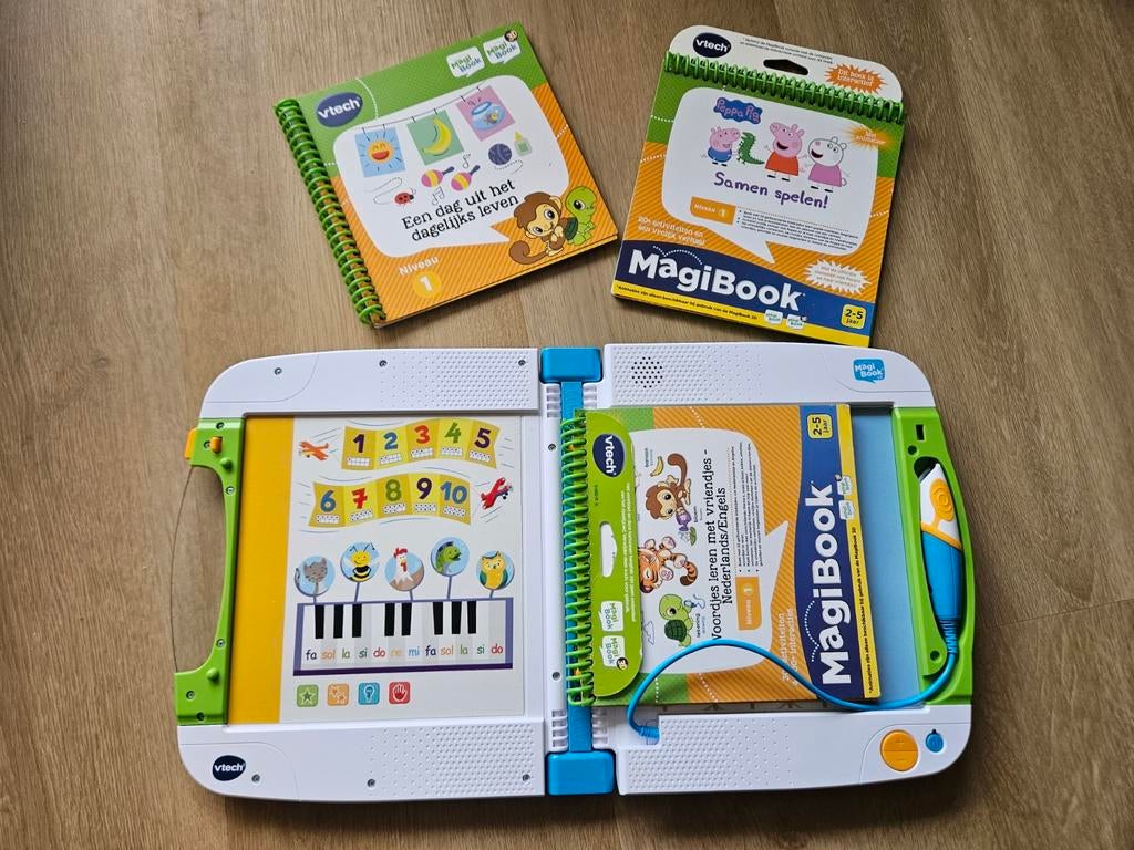 Vtech Magibook + 3 boekjes, Ophalen of Verzenden, Zo goed als nieuw, Met geluid