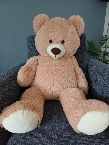 Grote Knuffelbeer - Zo Goed Als Nieuw! beschikbaar voor biedingen
