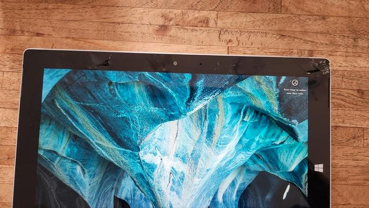 Microsoft surface 3, Computers en Software, Windows Laptops, Gebruikt, Ophalen