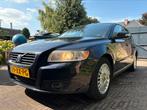 Volvo V50 2.4 140PK Geartronic youngtimer 2007 Zwart, Stof, 74 €/maand, Zwart, 700 kg