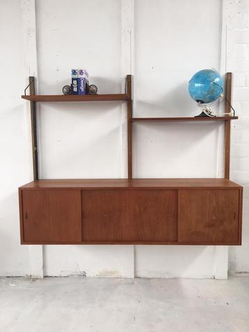 Poul Cadovius by Royal System vintage modulair wandsysteem beschikbaar voor biedingen