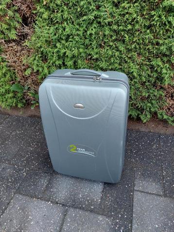 grote rolkoffer / reiskoffer  beschikbaar voor biedingen