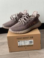 Yeezy 350 Mono Mist maat 38, Kleding | Dames, Schoenen, Ophalen of Verzenden, Zo goed als nieuw, Sneakers of Gympen
