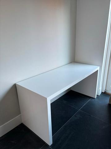 Ikea Malm bureau - hoogglans wit - 151x65cm - afbeelding 2