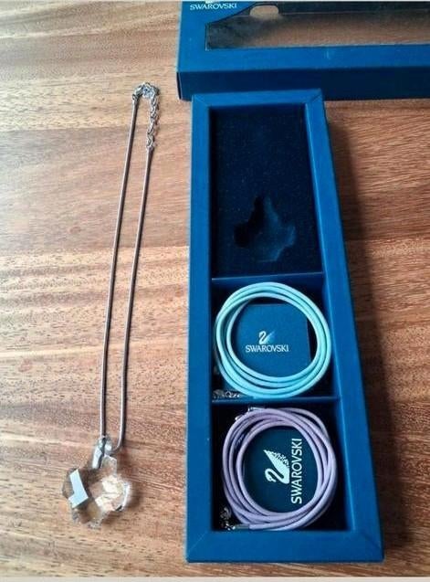 Swarovski Ketting met Kruis Hanger - Kristal, Sieraden, Tassen en Uiterlijk, Kettinghangers, Glas of Kristal, Ophalen of Verzenden