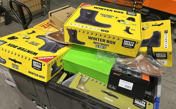 Partij werkschoenen/veiligheidsschoenen 80 paar NIEUW!, Doe-het-zelf en Verbouw, Veiligheidskleding, Nieuw, Ophalen