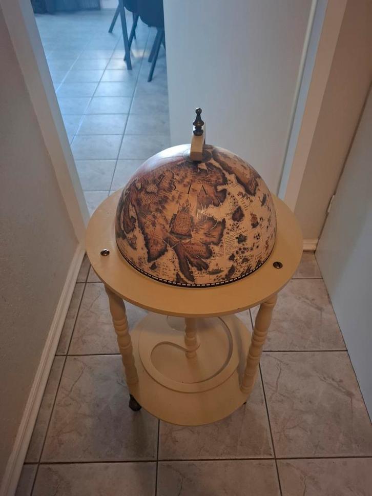 Globe Bar met Opbergruimte, Huis en Inrichting, Barren, Gebruikt, Ophalen of Verzenden