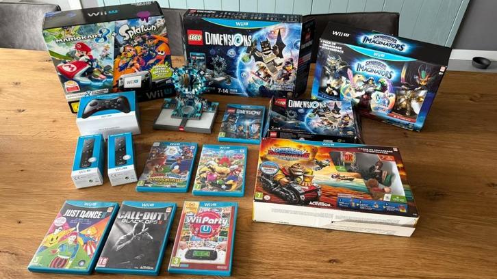 Nintendo Wii U Premium Pack + uitgebreide spellen bundel, Spelcomputers en Games, Spelcomputers | Nintendo Wii U, Zo goed als nieuw