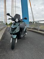 Piaggio zip, 4 takt, 2024 +-4500km (z.g.a.n) 1e eigenaar, Maximaal 45 km/u, Zip, Ophalen of Verzenden, Zo goed als nieuw