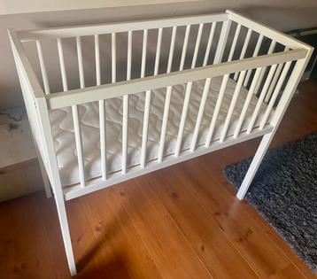 ZGAN Petite Petit Amelie co-sleeper ledikantje,incl matras beschikbaar voor biedingen