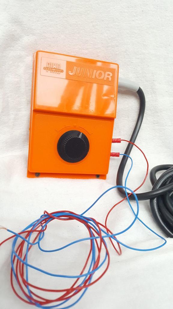 Piko Junior Type 1762 transformator, gelijkstroom., Hobby en Vrije tijd, Modeltreinen | H0, Zo goed als nieuw, Transformator of Voeding