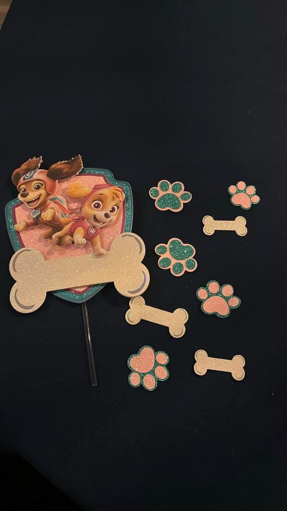 Paw patrol taarttopper en slingers, Hobby en Vrije tijd, Feestartikelen, Zo goed als nieuw, Versiering, Verjaardag, Ophalen of Verzenden