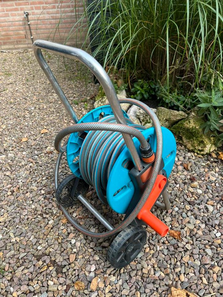 Gardena tuinslanghaspel slangenwagen Aquaroll 20m, Tuin en Terras, Tuinslangen, Gebruikt, Tuinslanghaspel, Ophalen