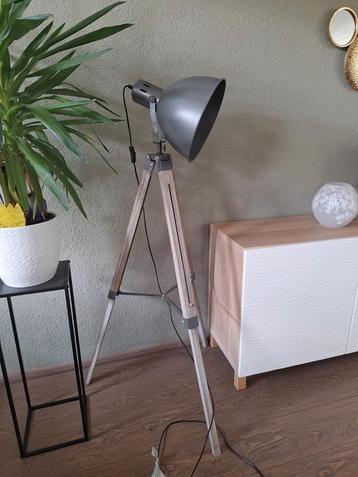 Vloerlamp industrieël - verstelbaar beschikbaar voor biedingen