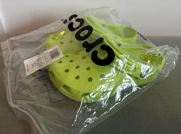 NIEUW Crocs maat 32-33 / J1 - Groen beschikbaar voor biedingen