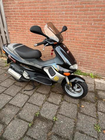 Gilera Runner 180 FXR / 125FX / 180cc beschikbaar voor biedingen