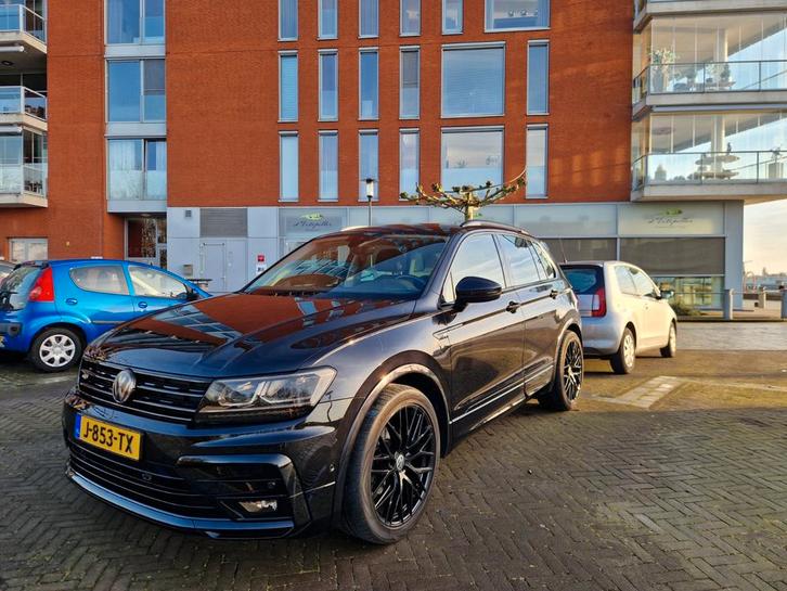 Volkswagen Tiguan 1.5 TSI ACT 150pk DSG 2019 Zwart, Auto's, Volkswagen, Particulier, Tiguan, ABS, Achteruitrijcamera, Adaptieve lichten