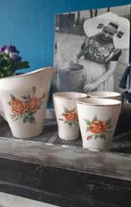 Kan en bekers van Chodzież porselein
Met prachtige gele roze, Antiek en Kunst, Ophalen of Verzenden