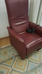 staopstoel, Huis en Inrichting, Stoelen, Ophalen, Leer, Zo goed als nieuw, Rood