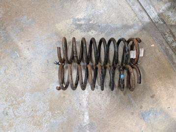 originele set bmw 7 serie e32 achterveren beschikbaar voor biedingen