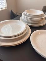 John Tams borden, Huis en Inrichting, Keuken | Servies, Ophalen of Verzenden, Overige stijlen, Bord(en)