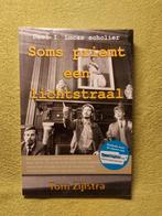 Soms priemt een lichtstraal - Tom Zijlstra. Deel 1. Lucas., Ophalen of Verzenden, Zo goed als nieuw