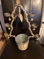 Decoratieve bloempot met mand en ruimte voor waxinelichtjes, Ophalen of Verzenden, Gebruikt