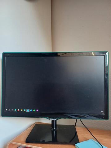 Monitor Samsung met 2 ingebouwde speakers beschikbaar voor biedingen