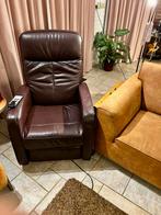 Hukla Elektrische Sta-op Stoel Bordeaux Leer, Huis en Inrichting, Fauteuils, Ophalen, Zo goed als nieuw, Leer, 75 tot 100 cm