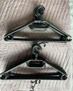 3 Verschillende soorten kledinghangers van plastic en metaal, Ophalen of Verzenden, Zo goed als nieuw, Overige materialen, Kinderen en Volwassenen