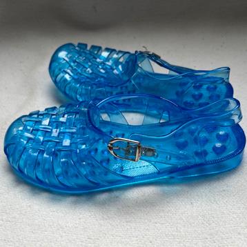 Blauwe waterschoenen maat 33 - Zo goed als nieuw beschikbaar voor biedingen
