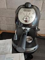 Delonghi expressomaker/melkopschuimer kort gebruikt, Witgoed en Apparatuur, Koffiezetapparaten, Ophalen of Verzenden, Zo goed als nieuw
