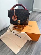 Louis Vuitton Pochette Metis Monogram, Ophalen of Verzenden, Zo goed als nieuw, Bruin, Handtas