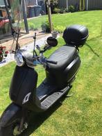 Iva elecktische scooter, Fietsen en Brommers, Scooters | Overige merken, Elektrisch, Zo goed als nieuw, Maximaal 25 km/u, Ophalen