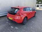 Volvo V40 1.6 T3 Kinetic Clima, CC, PDC & Cam. nw. APK – I, Auto's, Voorwielaandrijving, Stof, Gebruikt, 150 pk